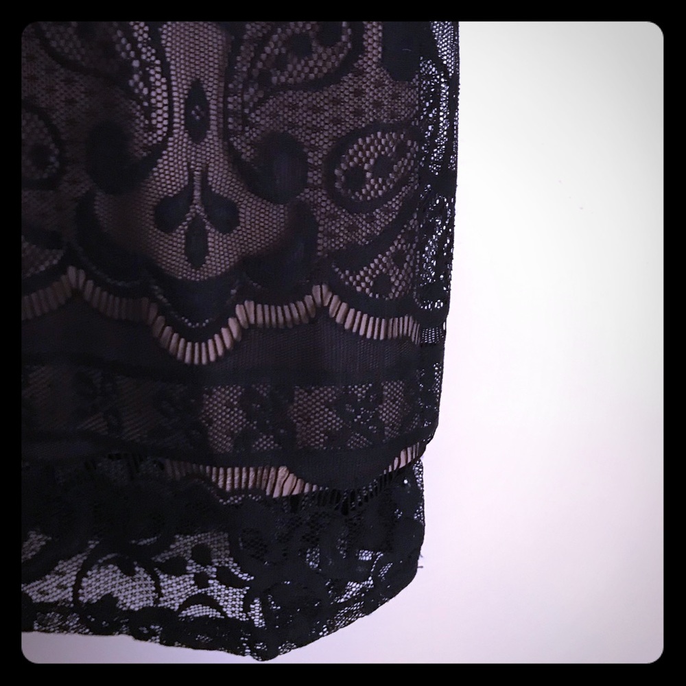 Lace mini dress three quarter sleeve - 3/4 sleeve